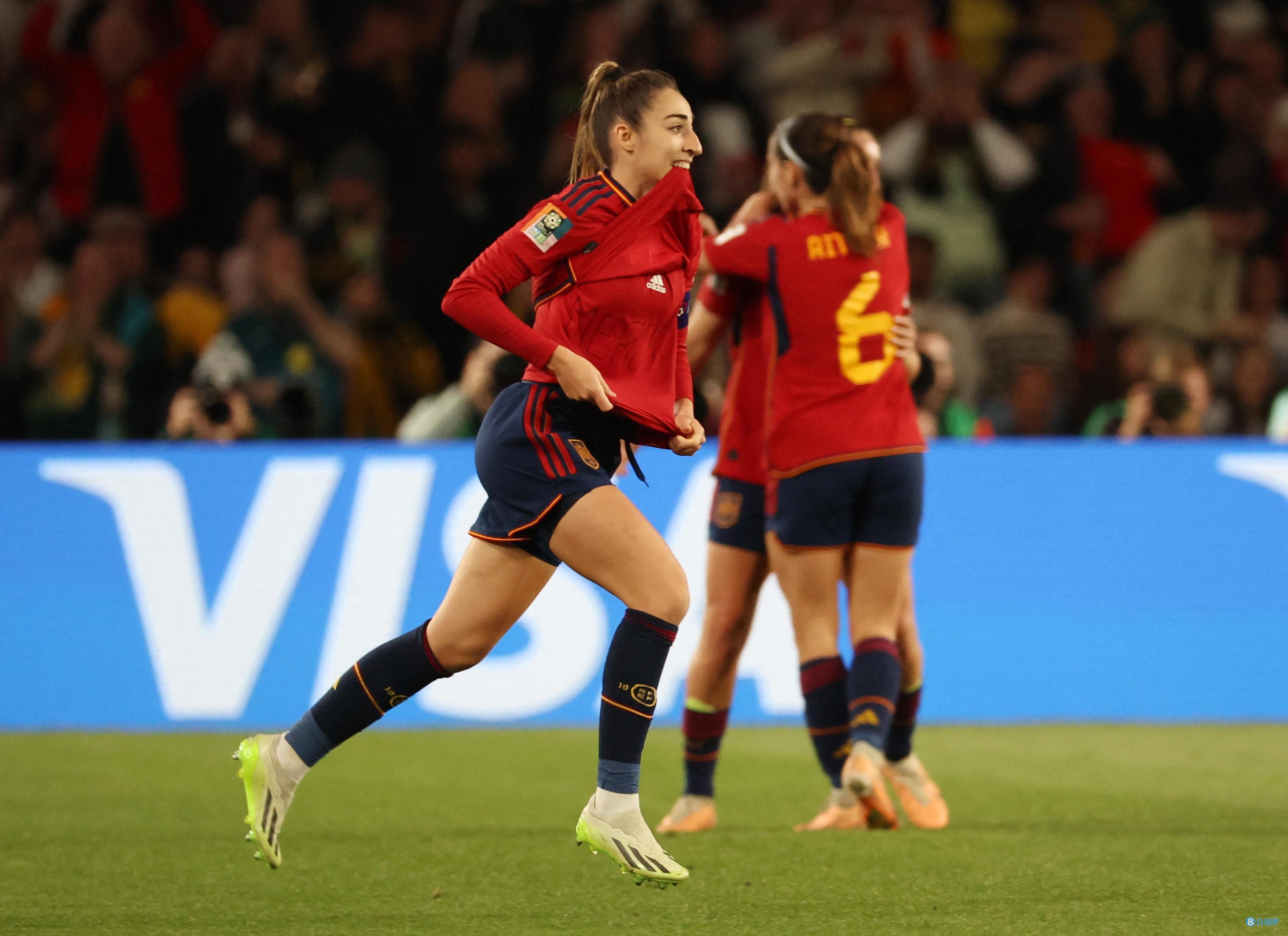 记者：西班牙女足平均控球率60%，将传控进行到底、比赛碾压到底
