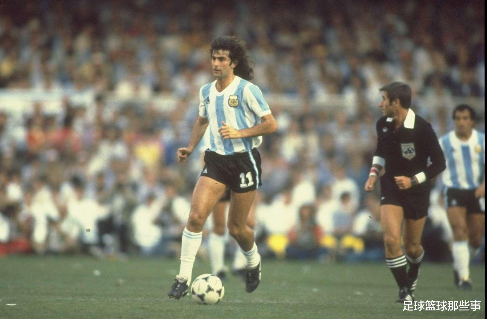 阿根廷队历史上五大前锋，梅西马拉多纳作为球队组织都未能入选。(5)
