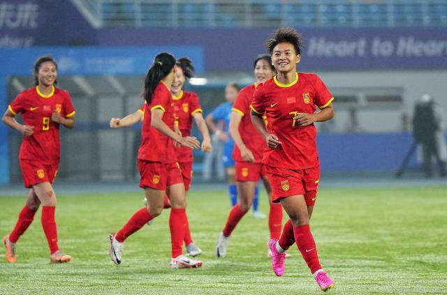 王霜5球！连续2届16比0 女足平队史亚运会赢球纪录(1)