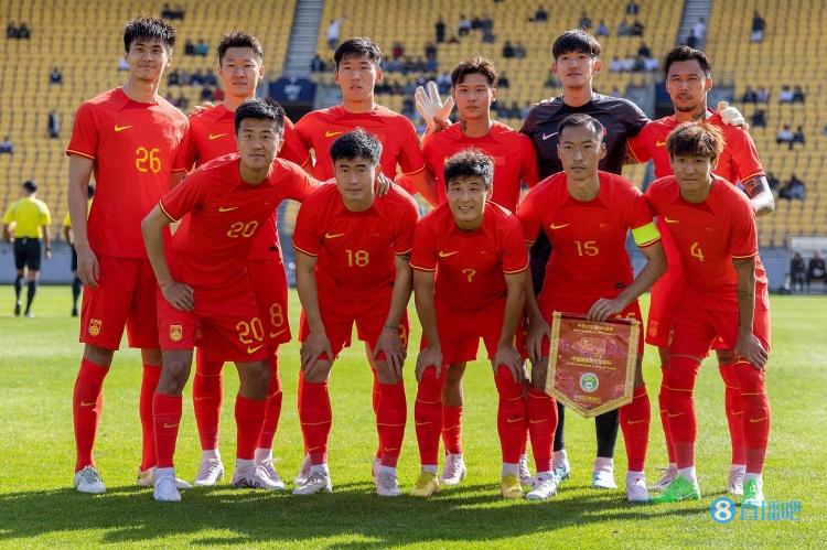 记者：10月份国足、越南、乌兹别克三国足球赛将在大连进行(1)
