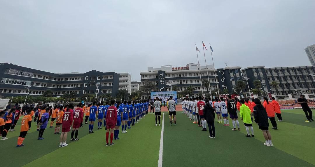 江苏女足成年队足球项目志愿服务活动走进淮安，小球员与偶像们完美互动共建足球梦(7)