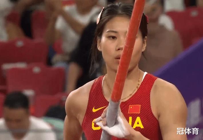 中国队第145金！李玲打破亚运会纪录，加冕女子撑竿跳高三连冠(2)