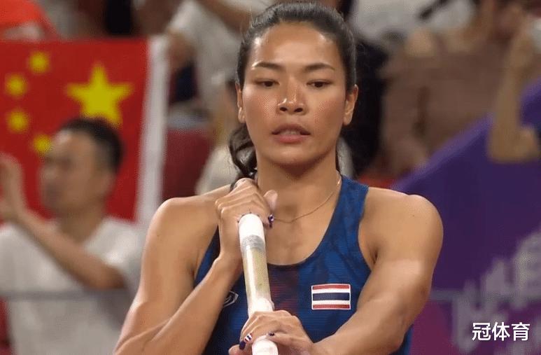 中国队第145金！李玲打破亚运会纪录，加冕女子撑竿跳高三连冠(3)