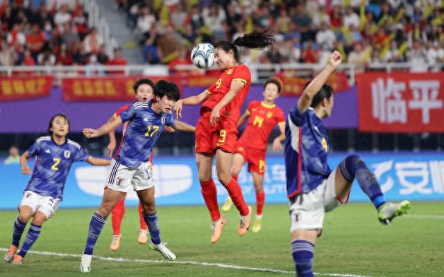 中国女足复刻男足同款丢球，错失绝平憾负日本，对手平均年龄21.5岁(3)