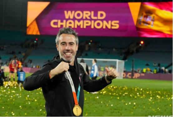 带领西班牙夺得女足世界杯冠军的比尔达教练执教摩洛哥(1)