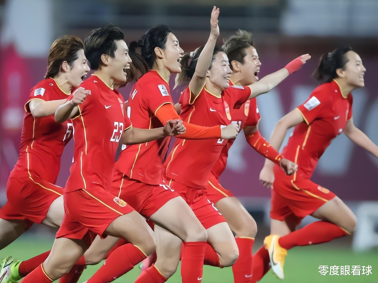 中国女足VS朝鲜首发浮现：442出击，留洋双星领衔中场，王珊珊冲锋(3)