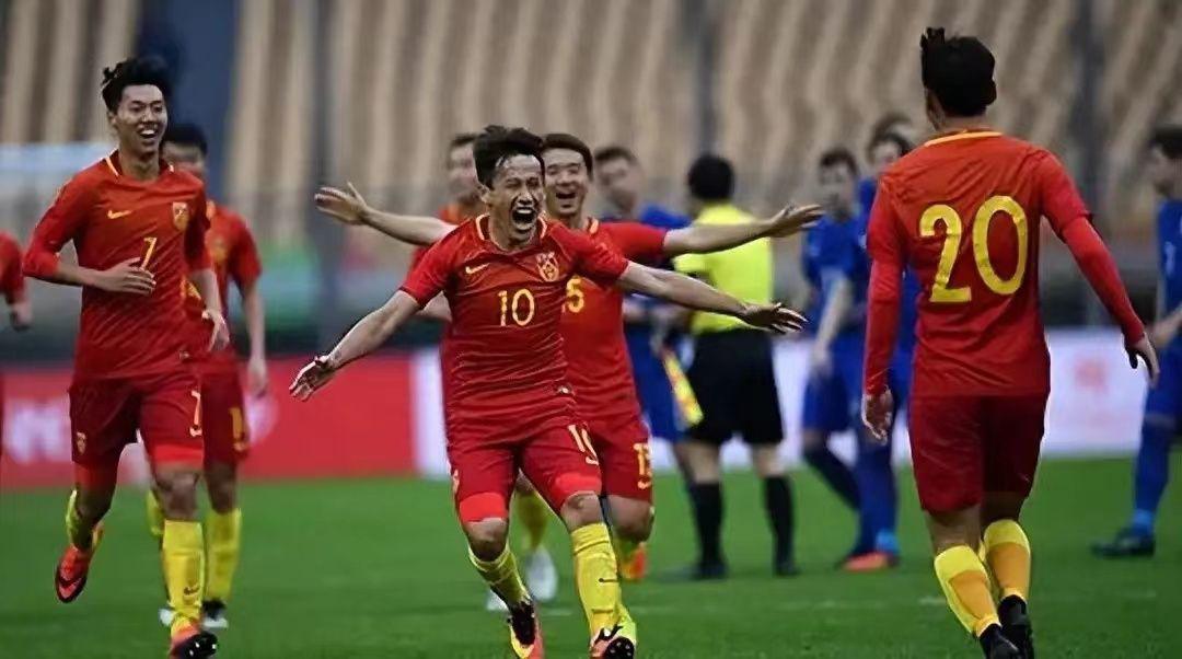 上午11点！中国男足传来喜讯：足协做出英明决策，球迷齐声点赞(6)
