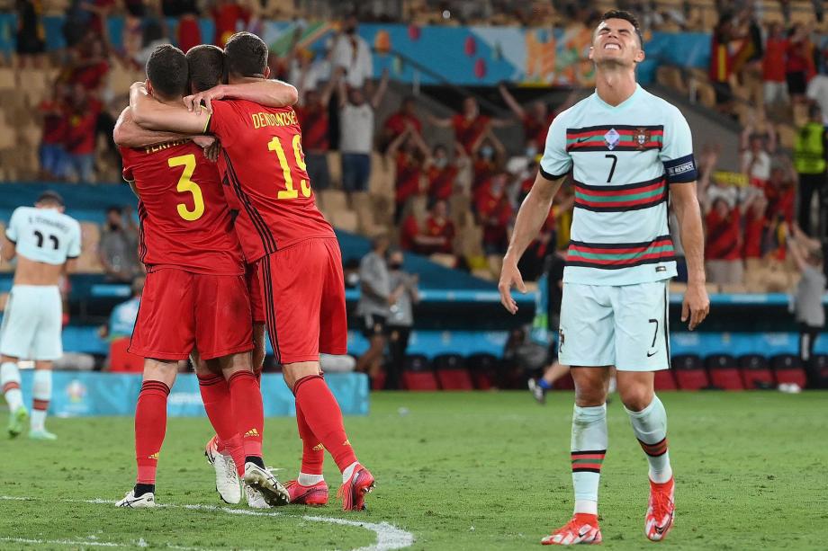 欧预赛狂欢一夜：塞尔维亚创历史，葡萄牙10连胜，比利时5-0(2)