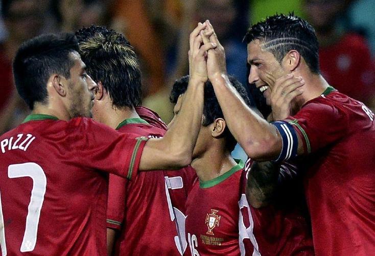 欧预赛狂欢一夜：塞尔维亚创历史，葡萄牙10连胜，比利时5-0(6)