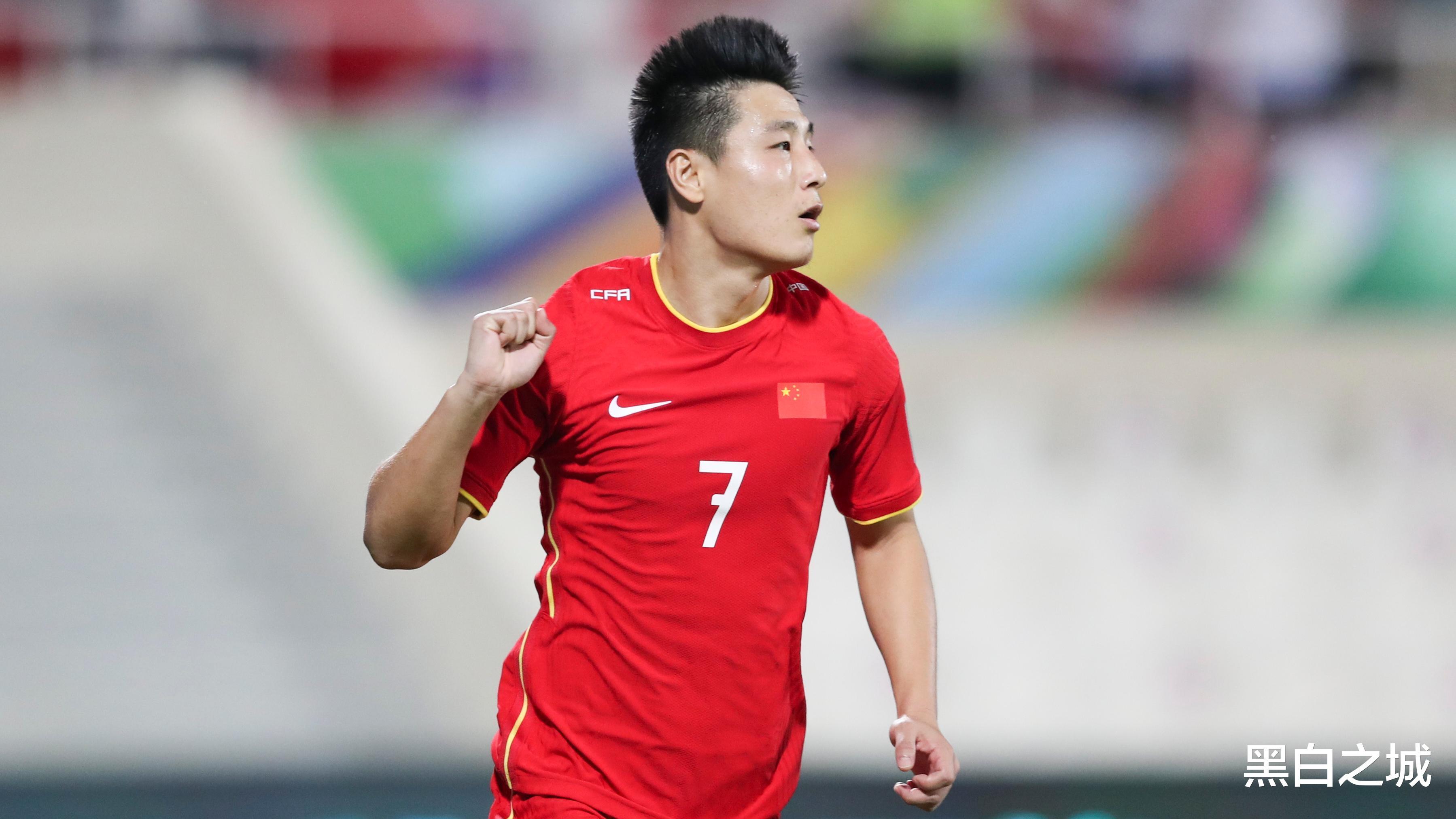 韩媒盛赞武磊：他是欧洲级球员！堪称中国孙兴慜，场上最危险对手