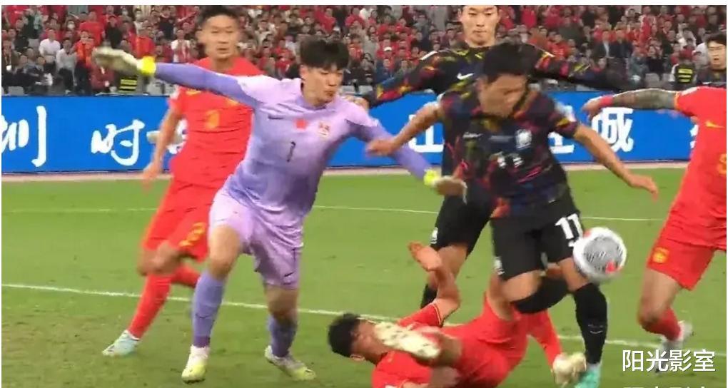 世预赛中国0: 3韩国打分: 1人优秀, 3人及格, 朱辰杰和武磊不及格(4)