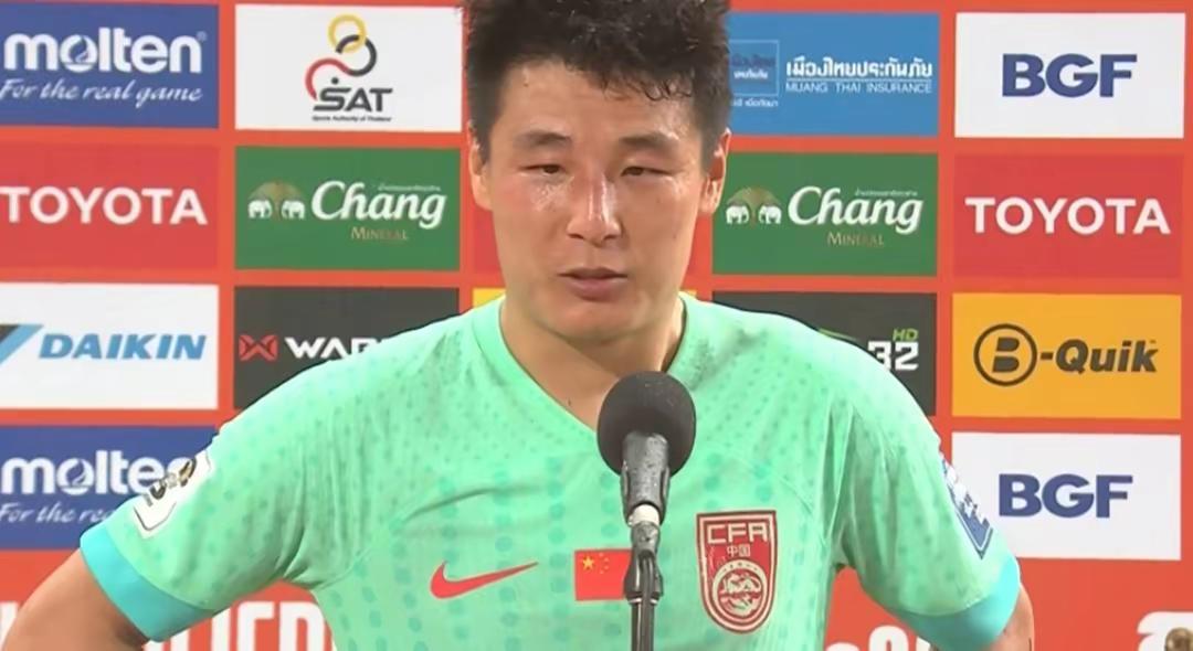 中国男足0: 3输韩国后，小组排名跌落至第三，出线形势岌岌可危