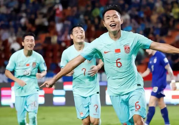国足2024年将迎来两项大赛：亚洲杯对战东道主，世预赛将再战韩国(8)