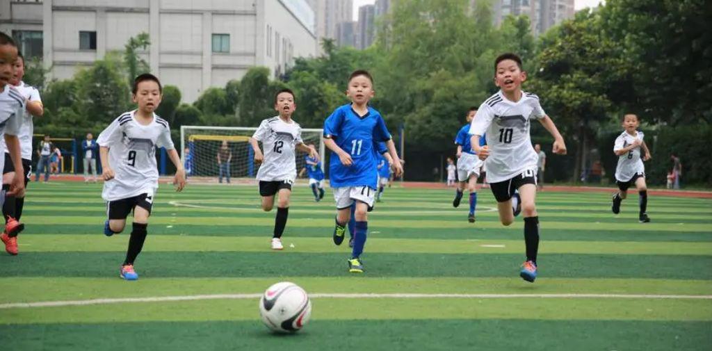 中国足球12岁都退役？(3)