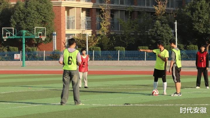 阜阳阜南玉泉中学举办第六届“校长杯”校园足球精英联赛(6)
