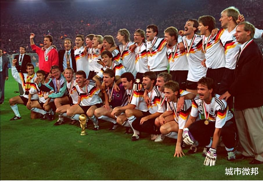 梅西的世界杯决赛并不是最大的争议，而是1990的世界杯决赛(2)