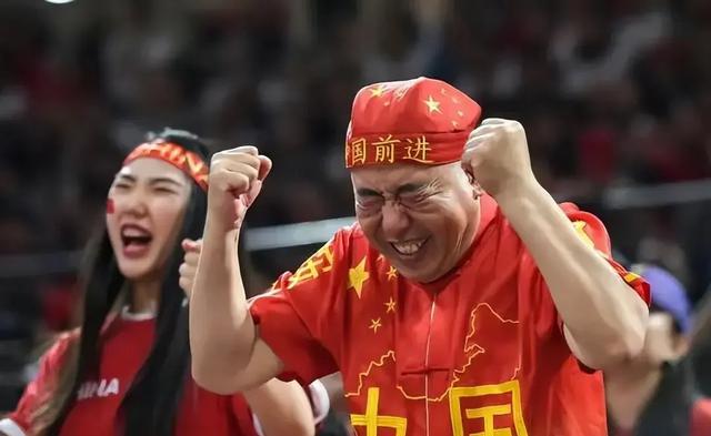 重大利好！郑智中方教练组参与球员选拔，国足这次进世界杯稳了！(3)