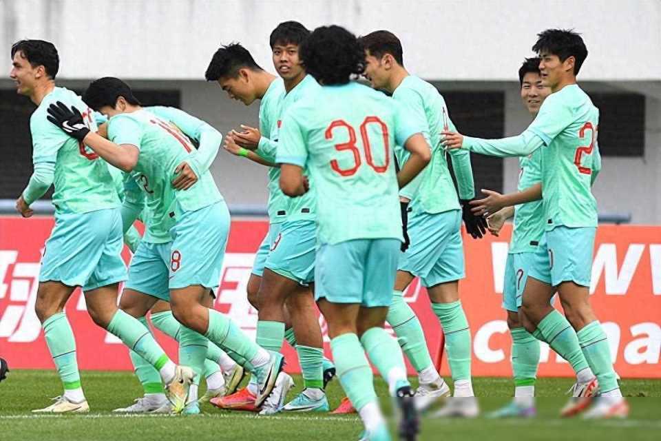 国奥公布U23亚洲杯23人名单：17岁王钰栋入围！主力门将因伤落选(3)