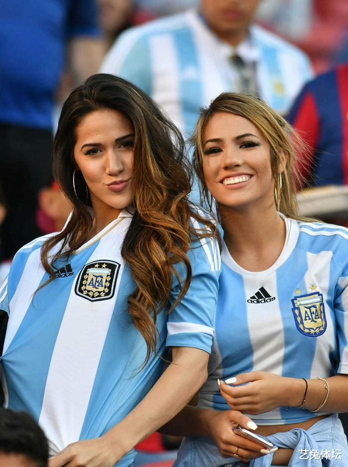 太惨了，阿根廷女足球星被丈夫勒死，抛下两个孩子畏罪自杀(2)